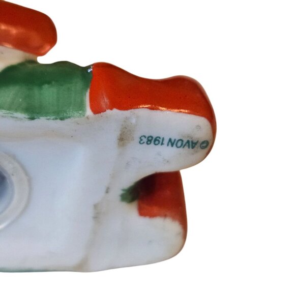 Vintage 1983 Christmas Salt and Pepper Shakers Santas Helpers Claus and Co Avon - Picture 10 of 16